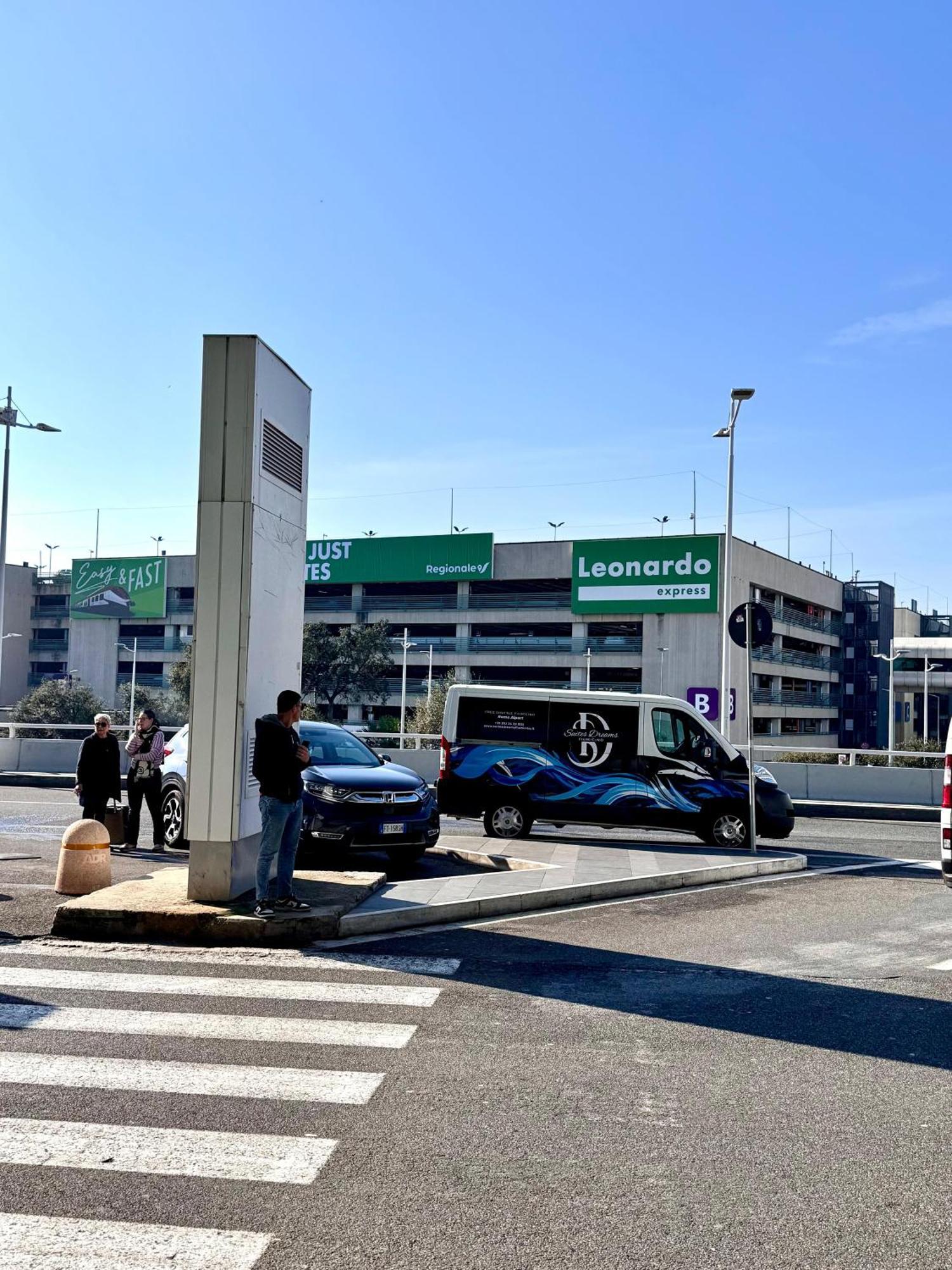 Suites Dreams Fiumicino Mare Kültér fotó